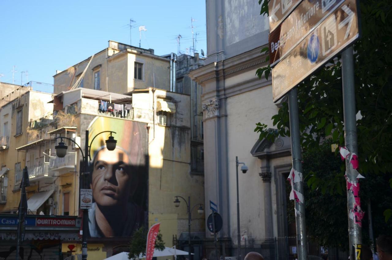 A Due Passi Dal Duomo Villa Napoli Bagian luar foto